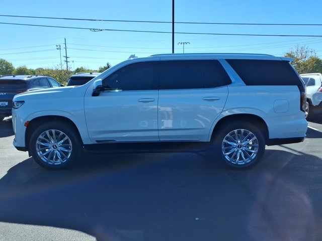 Used 2021 Cadillac Escalade Premium Luxury w/ LPO, Illumination Package AWD/4WD image 4