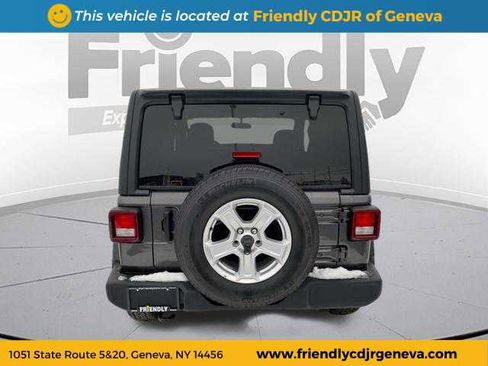 Used 2021 Jeep Wrangler Sport S image 6