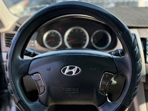 Used 2010 Hyundai Sonata GLS FWD image 18