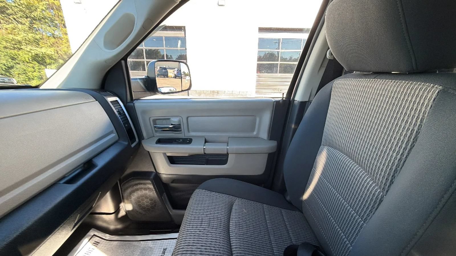 Used 2012 RAM 1500 Classic SLT w/ Protection Group AWD/4WD image 31