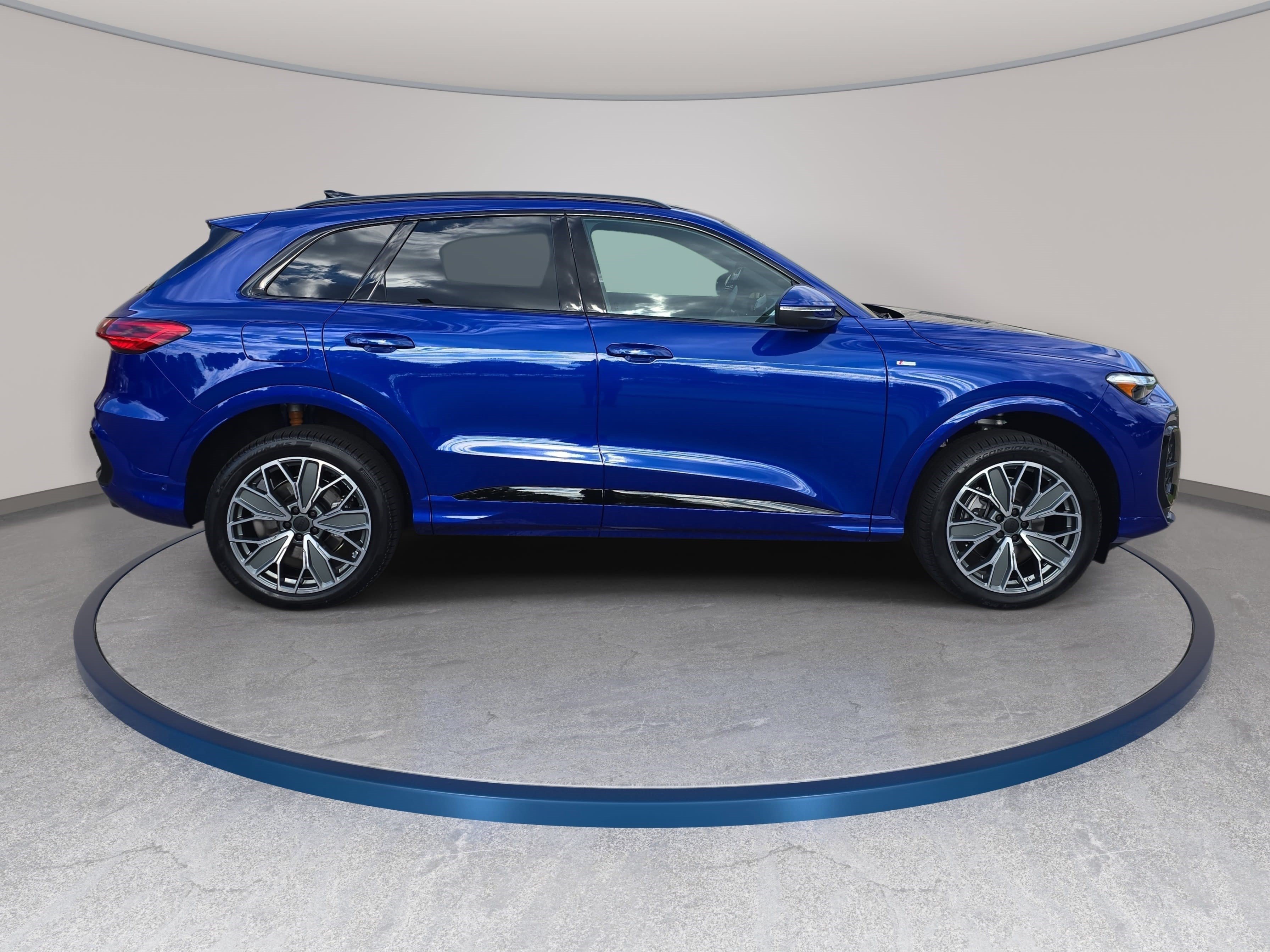New 2026 Audi Q5 Premium Plus AWD/4WD image 4