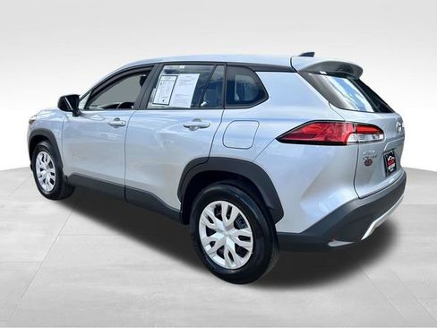 Used 2025 Toyota Corolla Cross L image 4