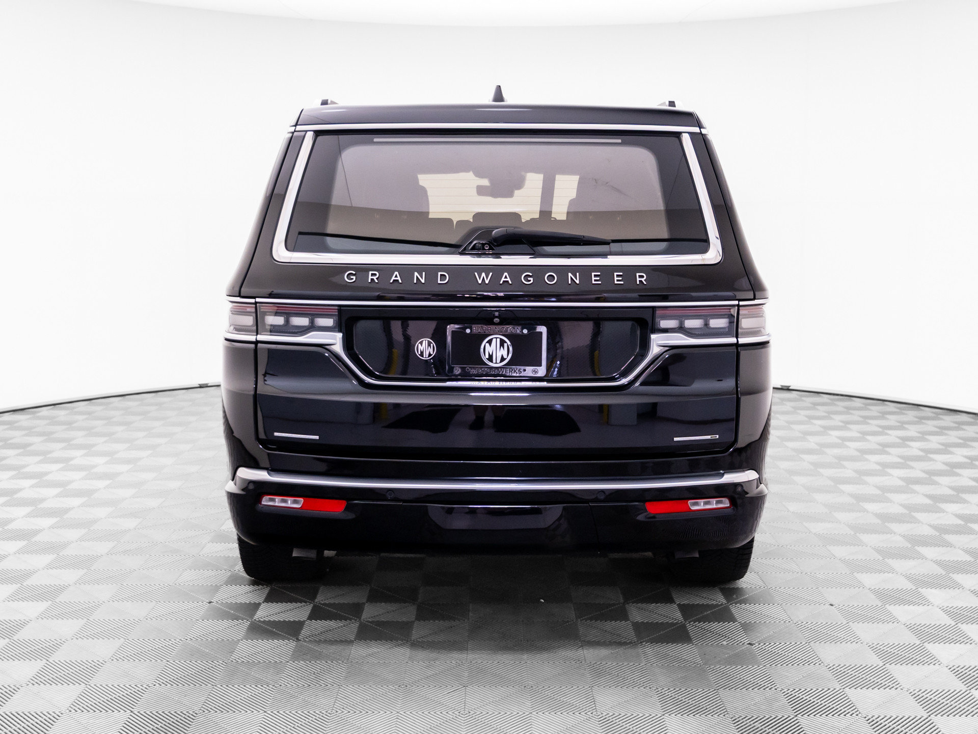 Used 2022 Jeep Grand Wagoneer Series III w/ Rear Seat Video Group 1 AWD/4WD image 4