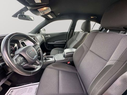 Used 2019 Dodge Charger SXT image 25