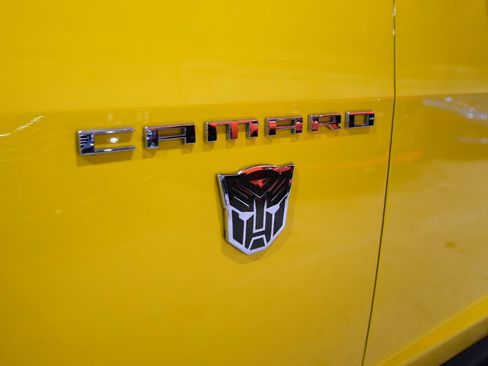 Used 2012 Chevrolet Camaro SS w/ Transformers 3 Edition RWD image 6