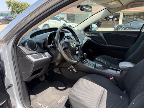 Used 2012 MAZDA MAZDA3 i Sport FWD image 13