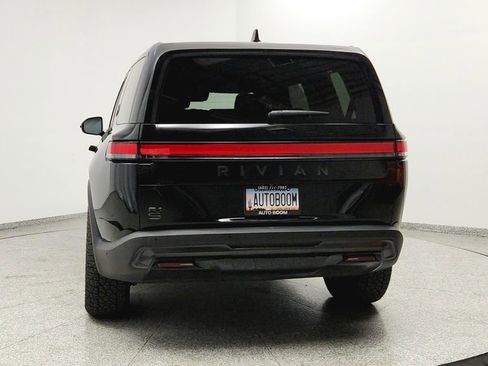 Used 2025 Rivian R1S Adventure image 4