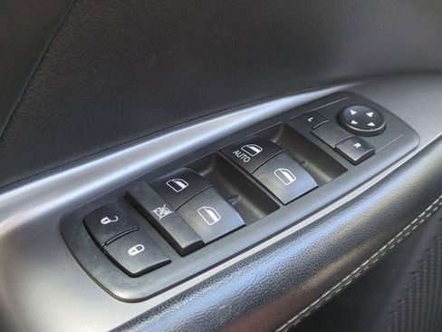 Used 2018 Dodge Journey Crossroad FWD image 24