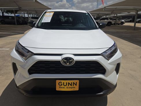 Used 2023 Toyota RAV4 LE FWD image 8