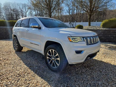 Used 2017 Jeep Grand Cherokee Overland image 1