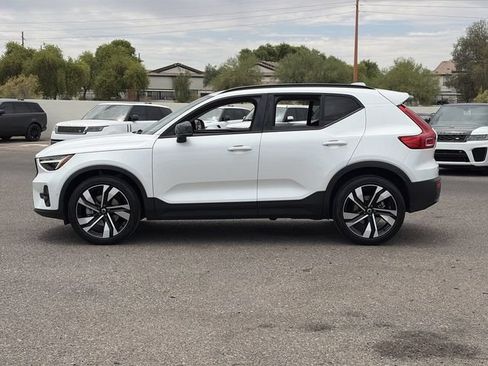 Certified 2023 Volvo XC40 B5 Ultimate w/ Climate Package AWD/4WD image 9