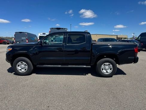 Used 2021 Toyota Tacoma SR image 9