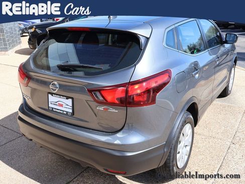 Used 2019 Nissan Rogue Sport S image 6
