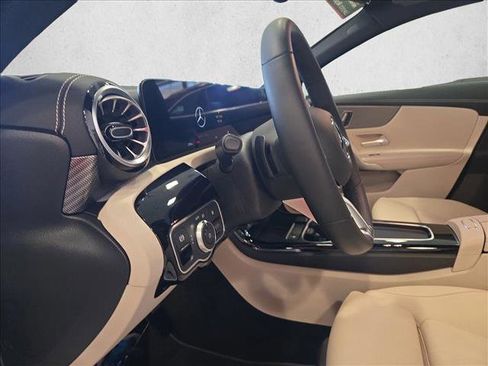 Used 2026 Mercedes-Benz CLA 250 image 9