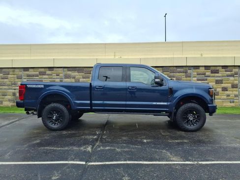 Used 2020 Ford F350 Lariat AWD/4WD image 12