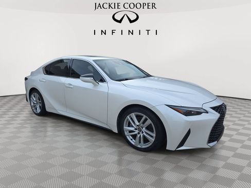 Used 2024 Lexus IS 300 w/ Comfort Package RWD image 3