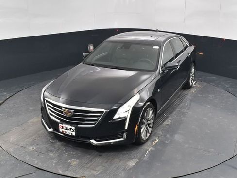 Used 2018 Cadillac CT6 Luxury image 38
