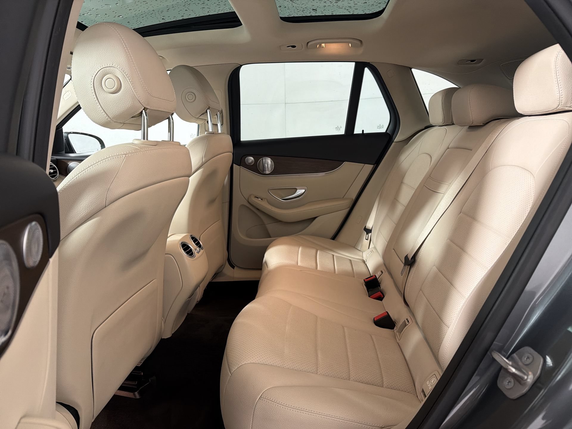 Used 2020 Mercedes-Benz GLC 300 4MATIC image 24