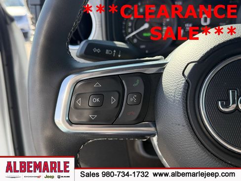 Used 2025 Jeep Wrangler Unlimited Sahara w/ Safety Group image 19