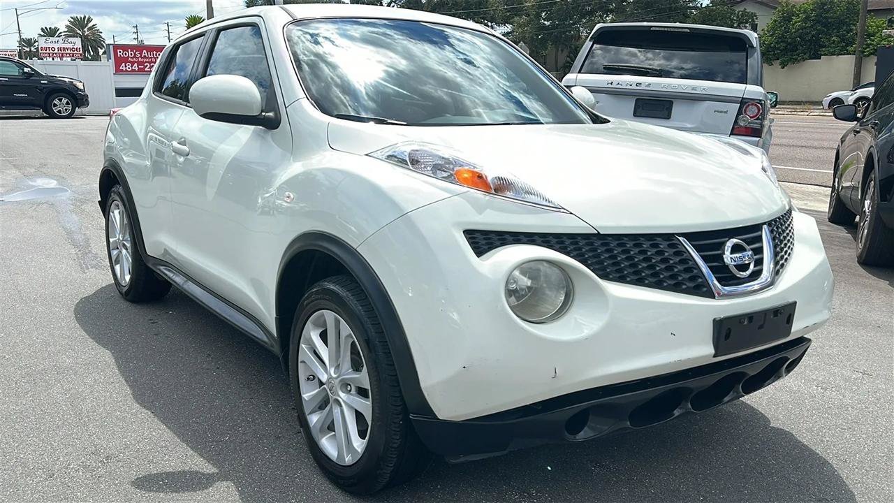 Used 2012 Nissan Juke SV AWD/4WD image 4