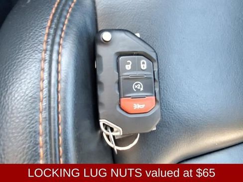 Used 2022 Jeep Gladiator Mojave w/ Cold Weather Group image 21