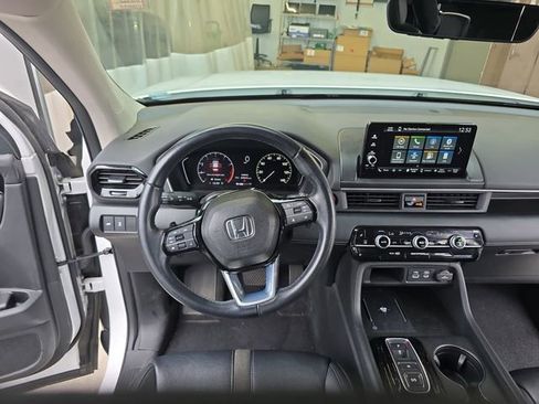 Used 2023 Honda Pilot EX-L image 13
