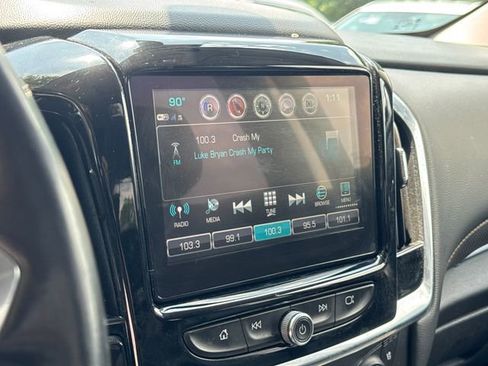Used 2019 Chevrolet Traverse Premier w/ Redline Edition AWD/4WD image 21