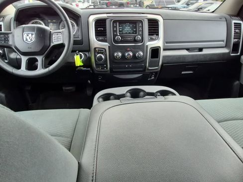 Used 2019 RAM 1500 Classic SLT AWD/4WD image 13