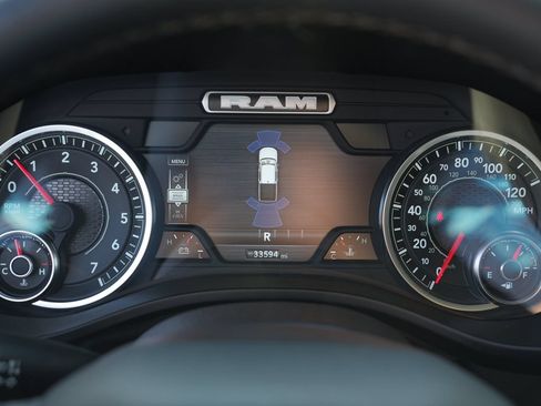 Used 2025 RAM 1500 Laramie AWD/4WD image 36