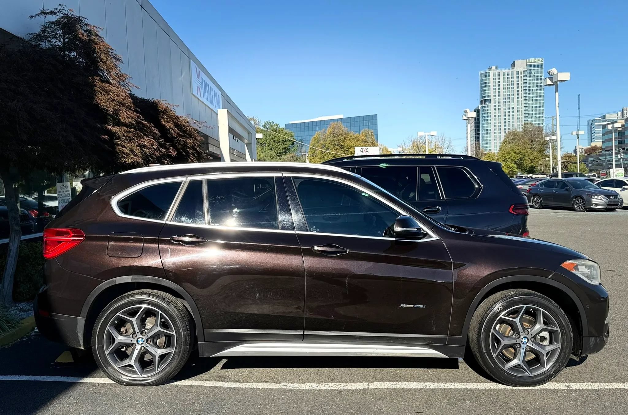 Used 2016 BMW X1 xDrive28i w/ Premium Package AWD/4WD image 8