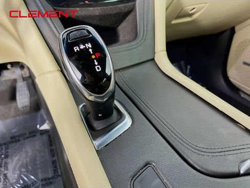 Used 2018 Cadillac XT5 FWD image 22