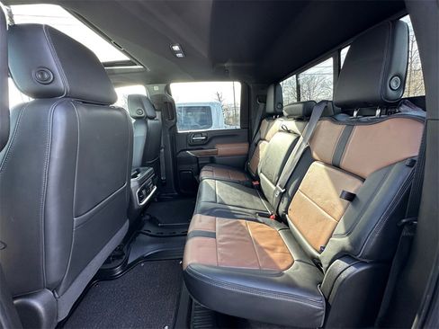 Used 2022 Chevrolet Silverado 2500 High Country w/ Z71 Off-Road Package image 22