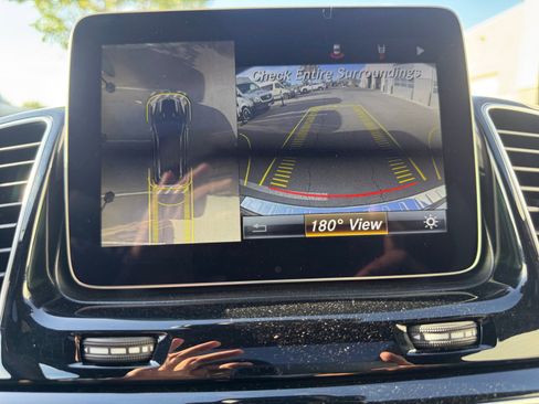 Used 2018 Mercedes-Benz GLE 350 4MATIC image 25