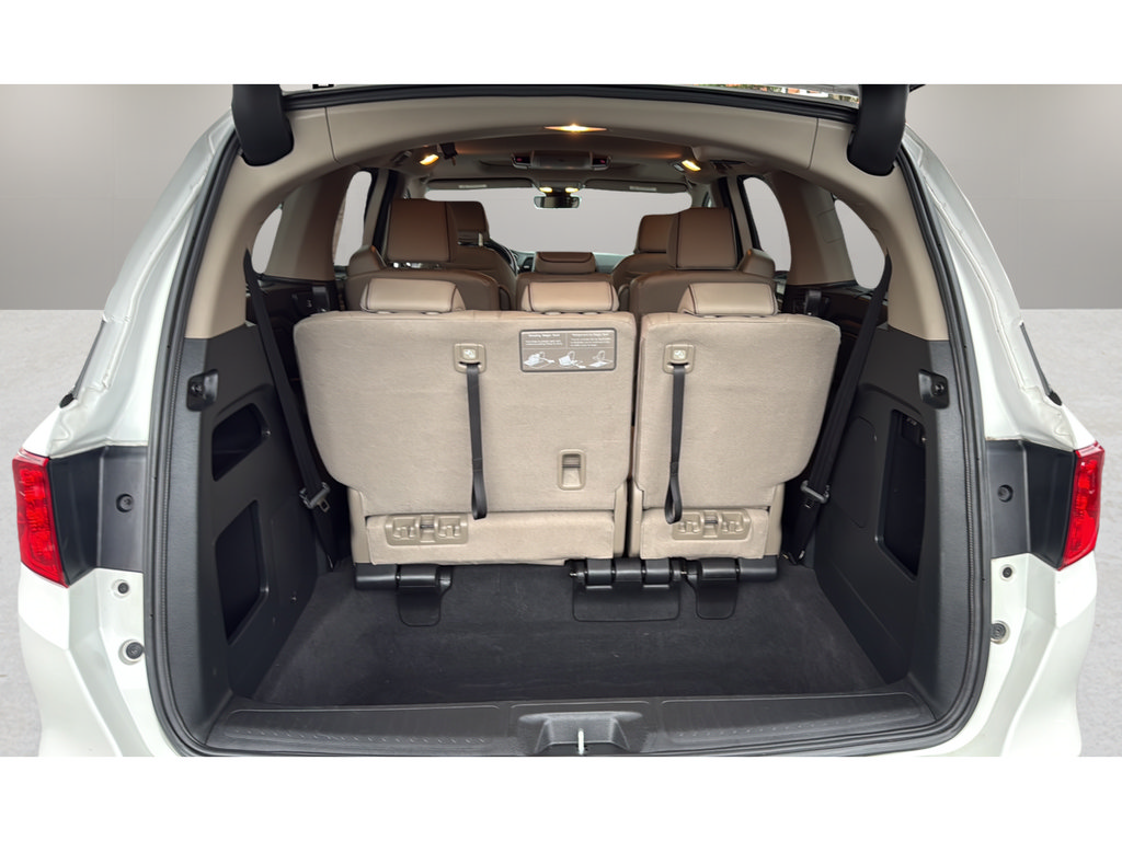 Used 2023 Honda Odyssey Elite image 18