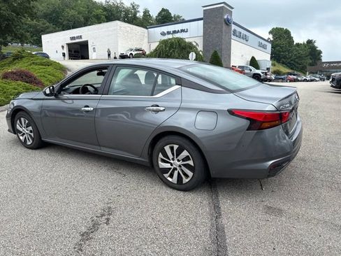 Certified 2022 Nissan Altima 2.5 S FWD image 3