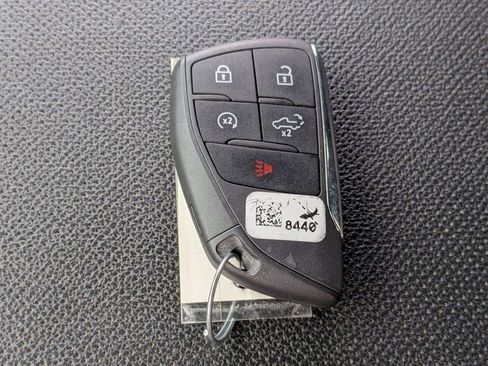 Used 2024 GMC Sierra 1500 AT4 w/ Technology Package AWD/4WD image 36