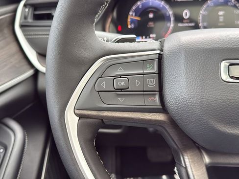 New 2026 Jeep Grand Cherokee Limited image 32