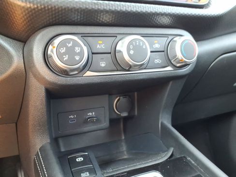 Certified 2023 Nissan Kicks SV w/ Interior Electronics Package FWD image 19