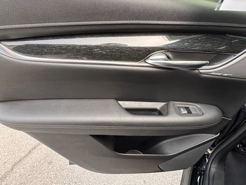 Used 2021 Cadillac XT5 Premium Luxury image 16