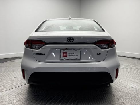 Used 2025 Toyota Corolla LE w/ LE Premium Package FWD image 35