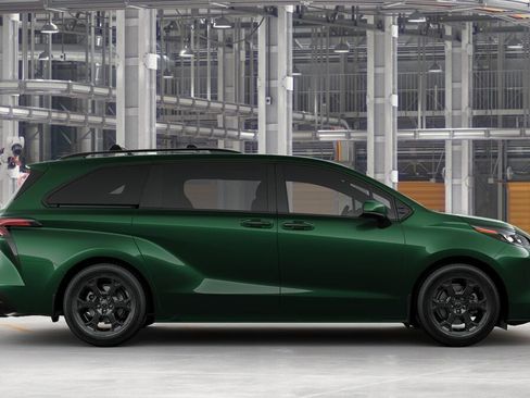 New 2025 Toyota Sienna XLE Woodland Edition image 12