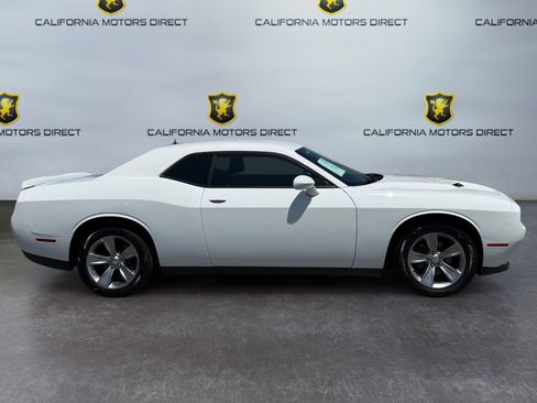 Used 2020 Dodge Challenger SXT RWD image 6