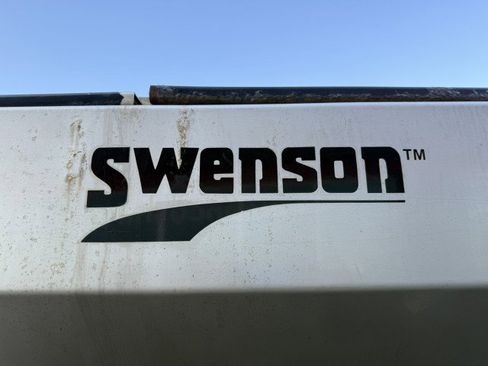 Used 2014 Ford F550 4x4 Regular Cab Super Duty image 18