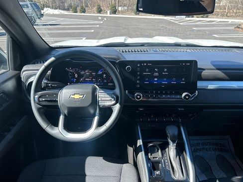 Used 2024 Chevrolet Colorado LT w/ LT Convenience Package II image 17