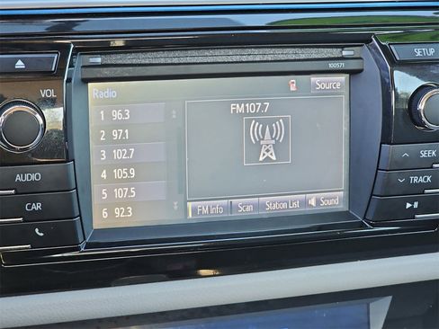 Used 2016 Toyota Corolla L image 20