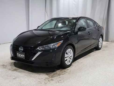 Used 2024 Nissan Sentra S image 5