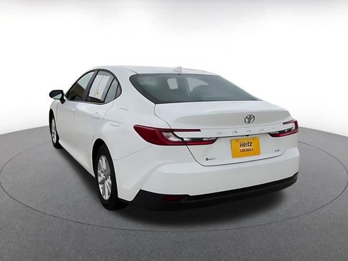 Used 2025 Toyota Camry LE FWD image 11