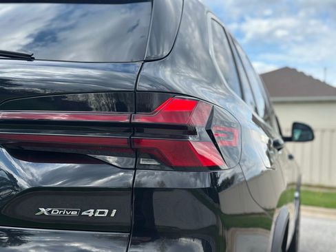 Used 2024 BMW X5 xDrive40i w/ Premium Package image 12