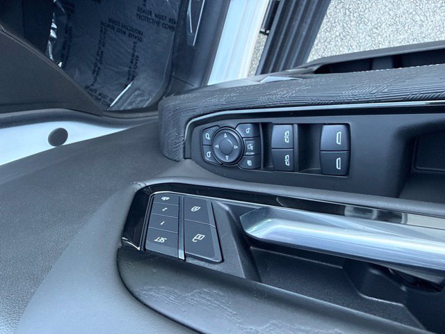 Used 2025 GMC Sierra 2500 AT4X AWD/4WD image 26