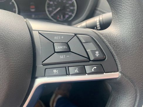 Certified 2025 Nissan Sentra SV FWD image 16